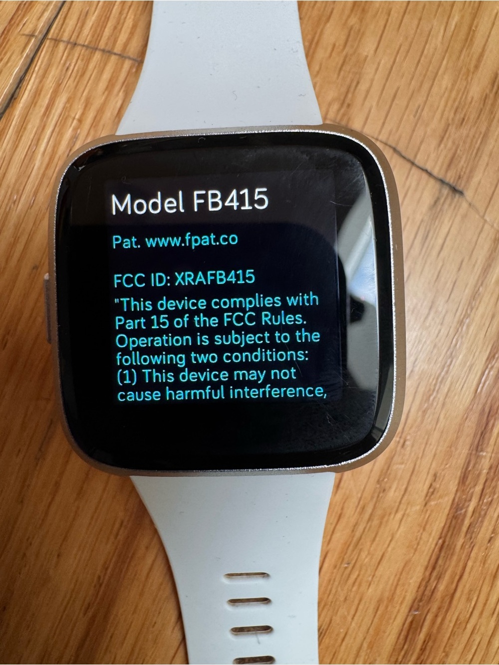 Model FB415 White Smartwatch with Slim Silicone Band